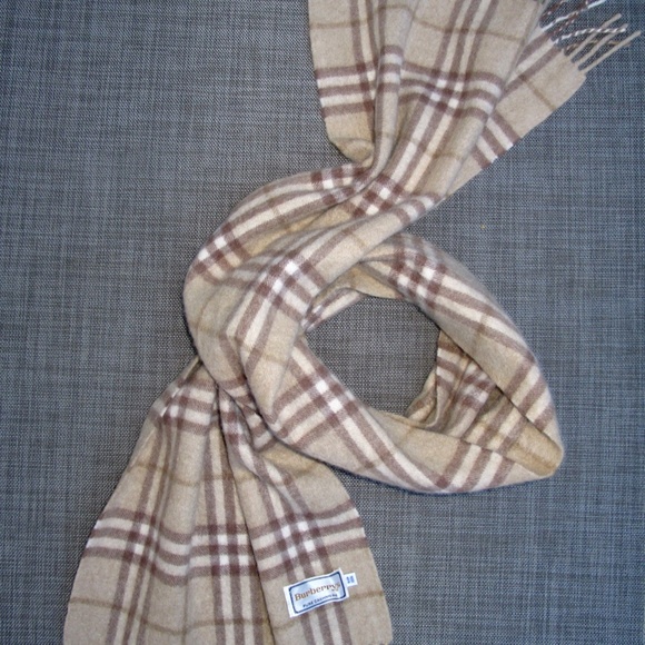 BURBERRYS Pure Cashmere Nova Plaid Scarf Tan Brown Natural 11.75 x 53 - Picture 8 of 10